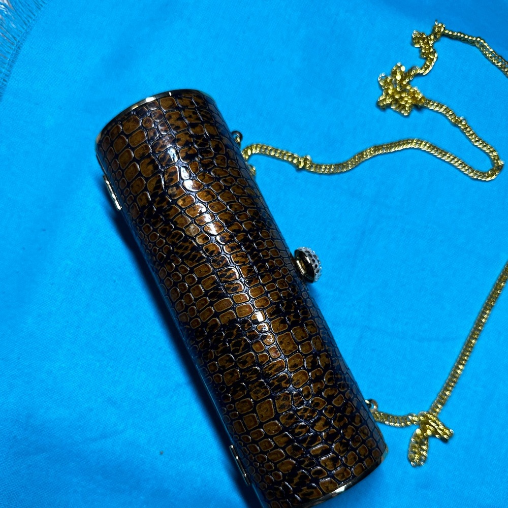 Purse - Picture 4 of 13